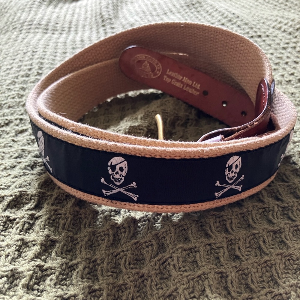 Leather Man LTD Skull and Bones belt - Picture 2 of 5